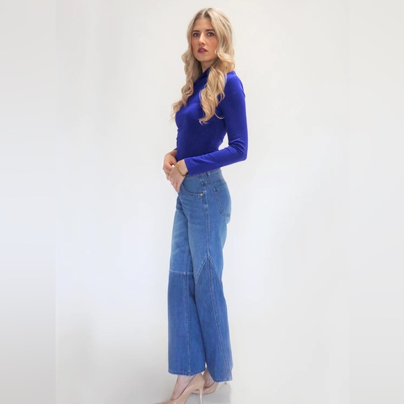 NWT Blue Off-the-shoulder Top - Picture 4 of 5